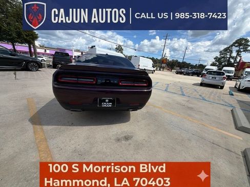 Used 2020 Dodge Challenger SXT RWD image 23