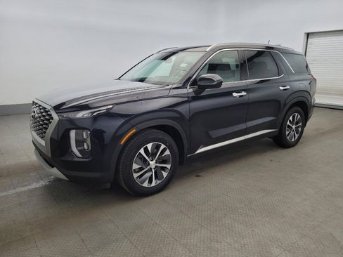 Used 2021 Hyundai Palisade SEL w/ Winter Package image 2