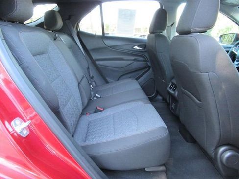 Used 2024 Chevrolet Equinox LT FWD image 29