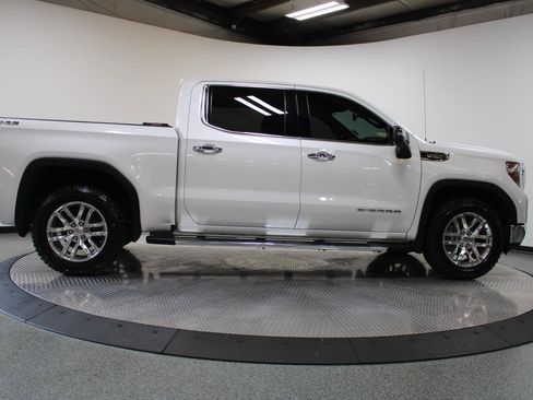 Used 2021 GMC Sierra 1500 SLT w/ SLT Premium Plus Package AWD/4WD image 15