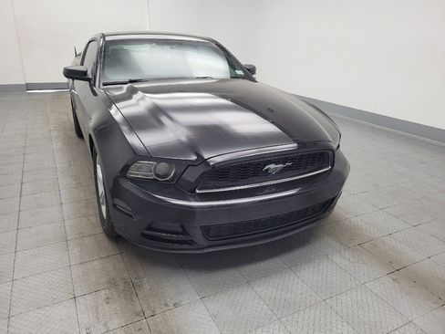 Used 2014 Ford Mustang Coupe RWD image 14