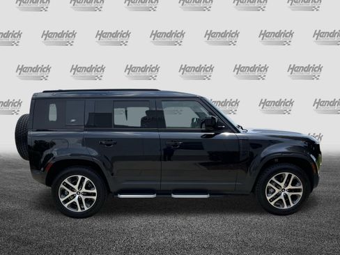 Used 2023 Land Rover Defender 110 SE AWD/4WD image 10