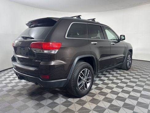 Used 2017 Jeep Grand Cherokee Limited w/ Luxury Group II AWD/4WD image 9