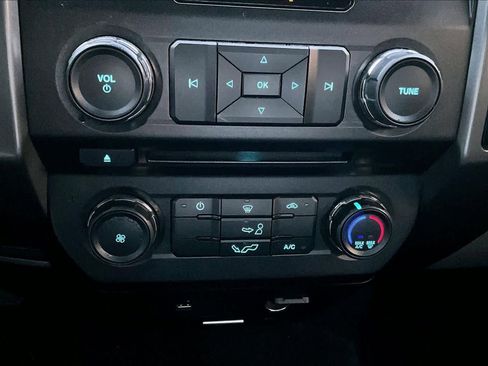 Used 2018 Ford F150 XLT AWD/4WD image 27
