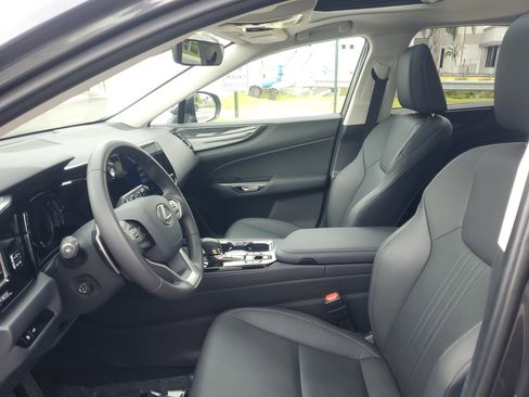 Used 2025 Lexus NX 350 AWD w/ Premium Package image 15