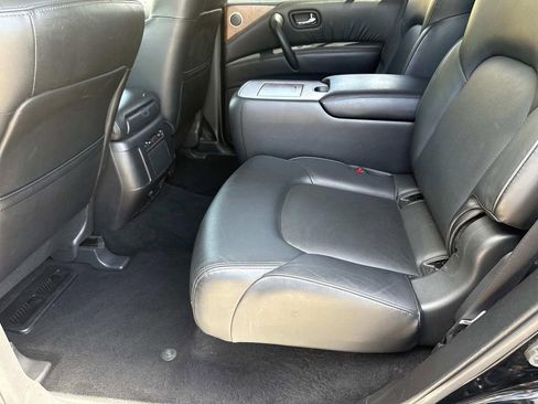 Used 2023 Nissan Armada SL w/ Captain's Chairs Package image 10