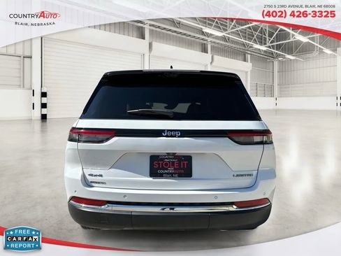 Used 2023 Jeep Grand Cherokee Limited w/ Luxury Tech Group II AWD/4WD image 4