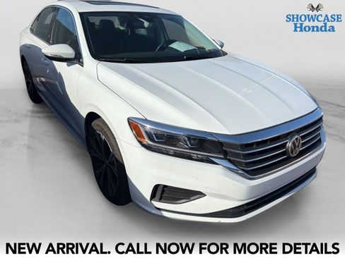 Used 2022 Volkswagen Passat 2.0T SE FWD image 6