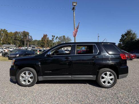 Used 2017 GMC Terrain SLE image 1