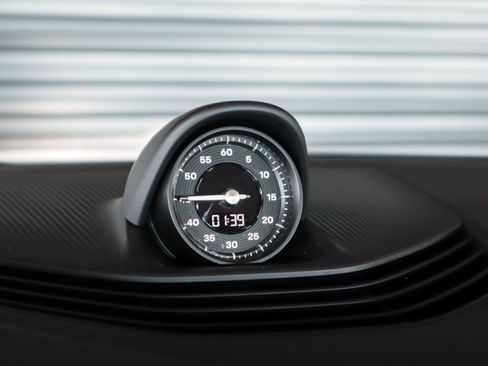 Used 2024 Porsche Taycan 4S image 22