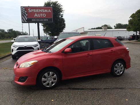 Used 2009 Toyota Matrix S FWD image 11