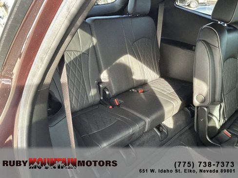 Used 2023 Buick Enclave Avenir image 27