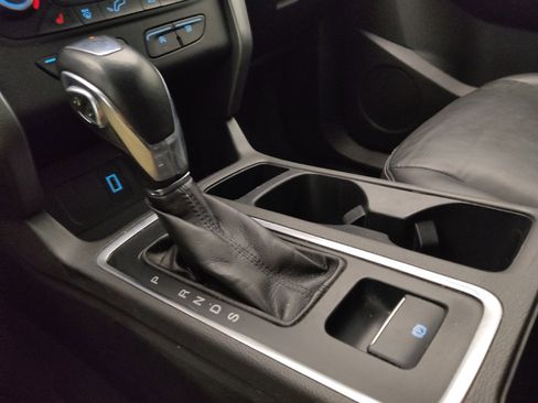 Used 2018 Ford Escape SEL w/ Ford Safe & Smart Package image 26