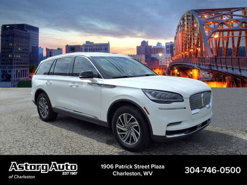 Used 2024 Lincoln Aviator AWD image 1