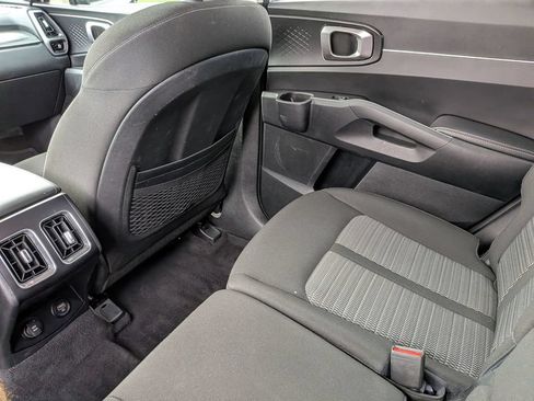 Used 2021 Kia Sorento LX FWD image 34
