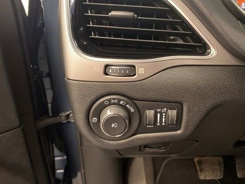 Used 2021 Jeep Cherokee Latitude Lux 80th Anniv w/ Quick Order Package 26U 80TH image 21