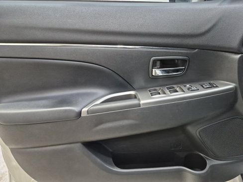 Used 2022 Mitsubishi Outlander Sport SE FWD image 25