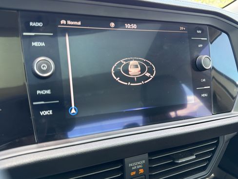 Used 2022 Volkswagen Jetta SEL image 21