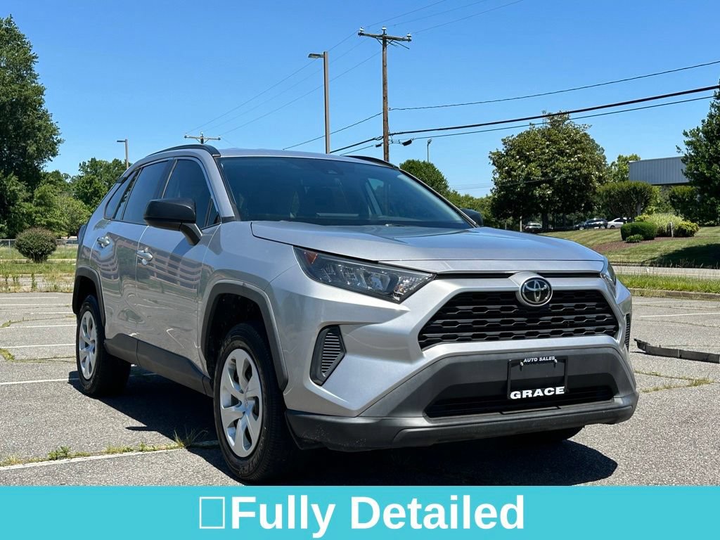 Used 2021 Toyota RAV4 LE FWD image 12