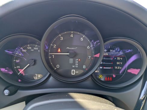 New 2026 Porsche Macan Turbo image 16