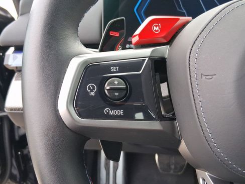 Used 2025 BMW M5 w/ Executive Package image 15