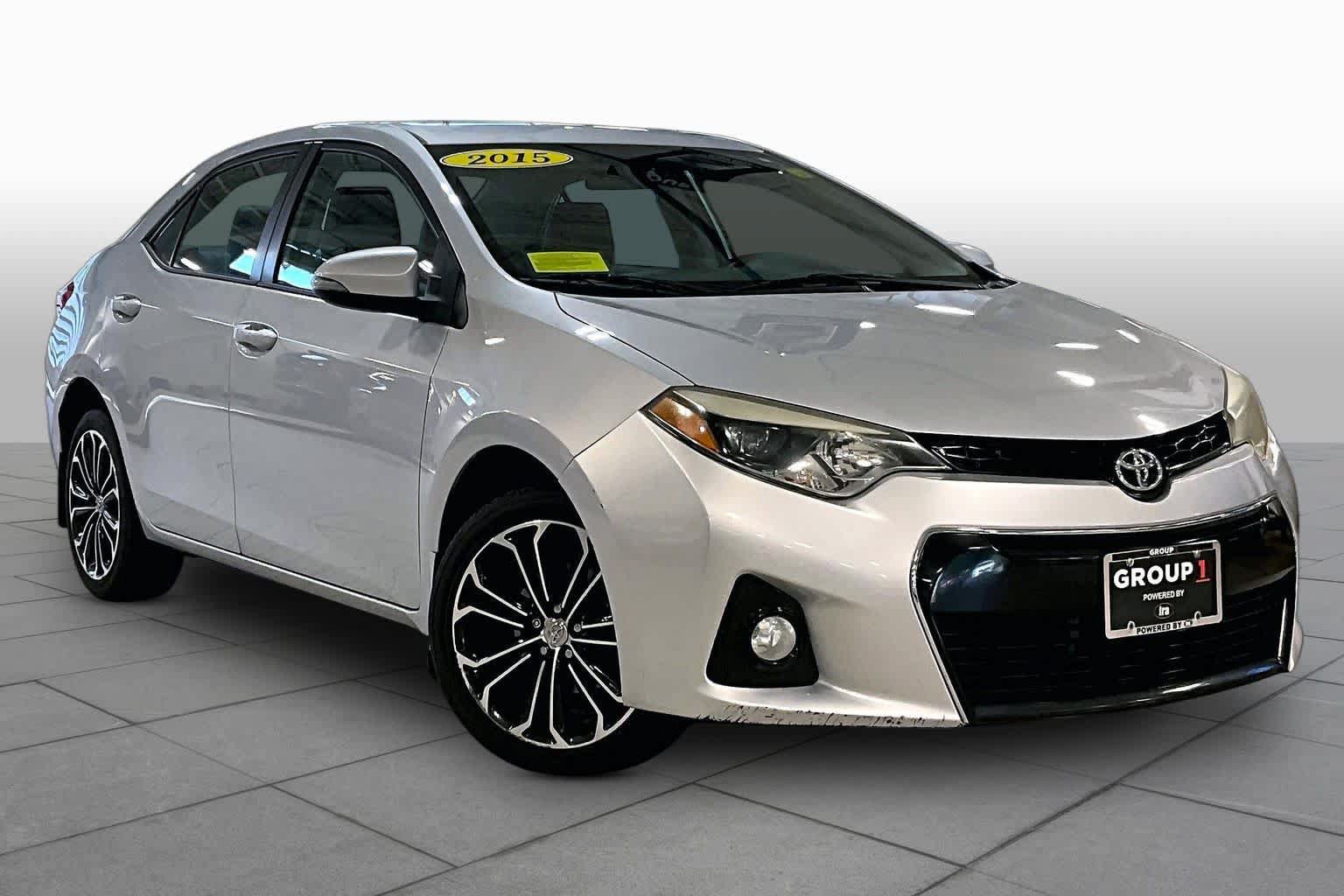 Used 2015 Toyota Corolla S FWD image 3