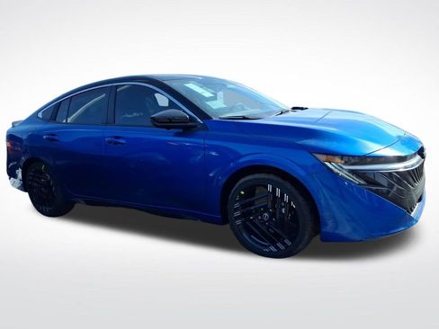 New 2026 Nissan Sentra SR image 8