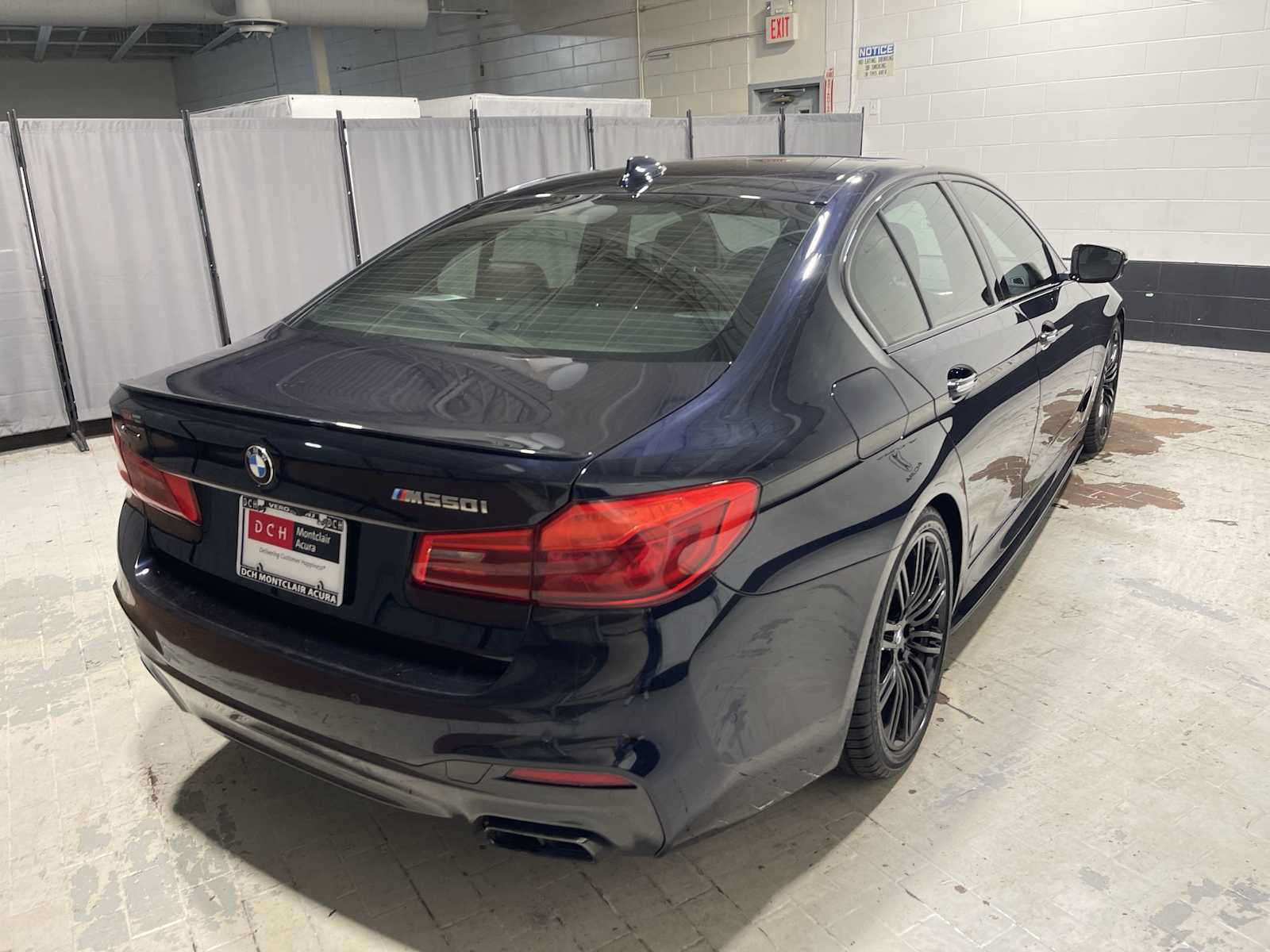 Used 2018 BMW M550i xDrive AWD/4WD image 26
