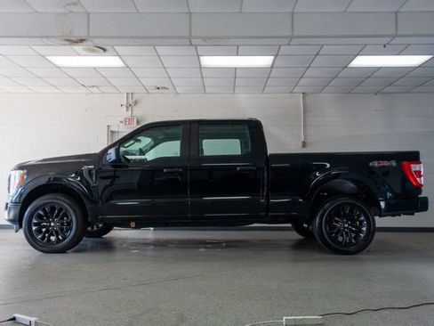 Used 2022 Ford F150 XL w/ Trailer Tow Package image 3