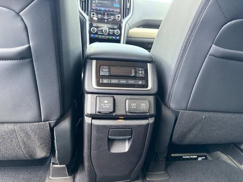 Used 2021 Subaru Ascent Touring w/ Popular Package #2A image 16