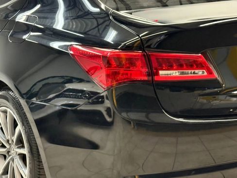 Used 2020 Acura TLX image 12