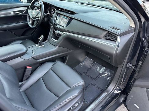 Used 2019 Cadillac XT5 Premium Luxury AWD/4WD image 27