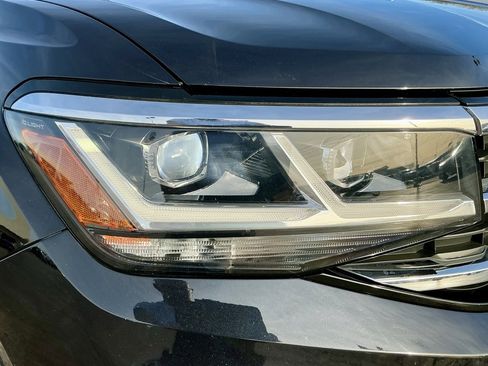 Used 2021 Volkswagen Atlas S image 8