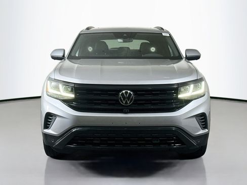 Used 2020 Volkswagen Atlas Cross Sport SEL Premium AWD/4WD image 2