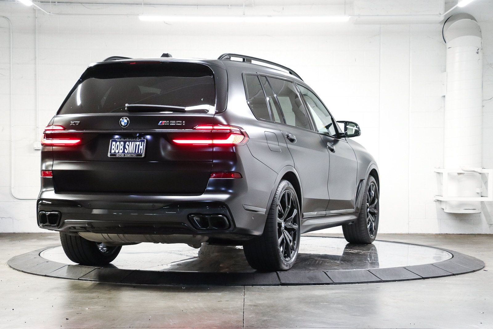 Certified 2024 BMW X7 M60i w/ Executive Package AWD/4WD image 6