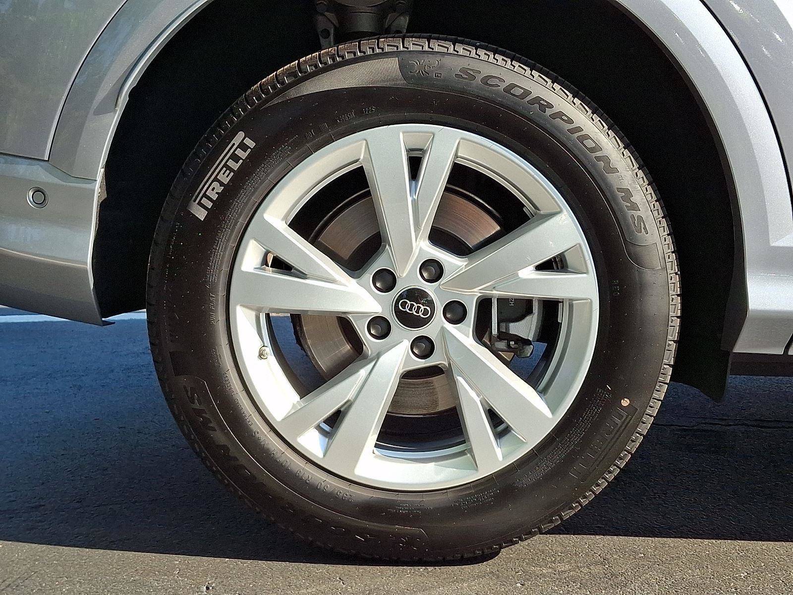 Used 2025 Audi Q5 Premium AWD/4WD image 8