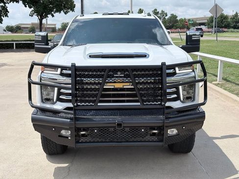 Used 2023 Chevrolet Silverado 2500 High Country w/ Z71 Off-Road Package AWD/4WD image 2