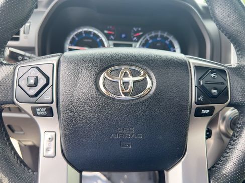 Used 2016 Toyota 4Runner Limited AWD/4WD image 26