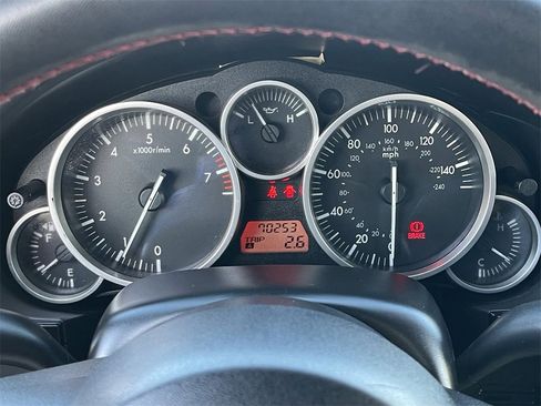 Used 2006 MAZDA MX-5 Miata Grand Touring image 23