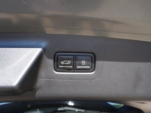 Used 2025 Hyundai Santa Fe Limited image 20