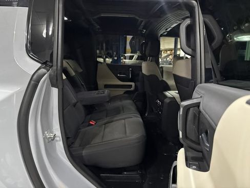 Used 2026 GMC Hummer EV SUV AWD/4WD image 36