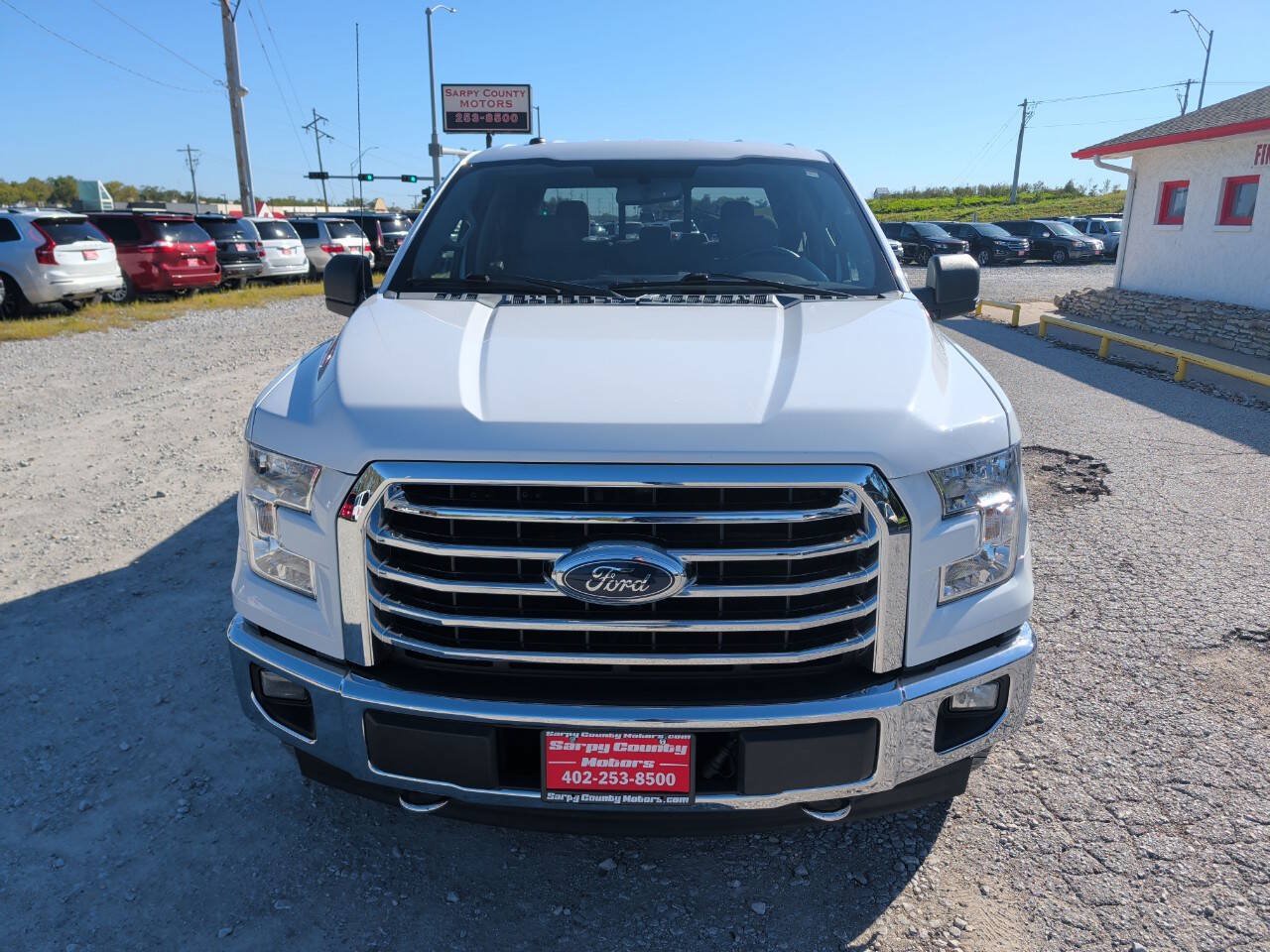 Used 2017 Ford F150 XLT w/ Equipment Group 302A Luxury AWD/4WD image 8