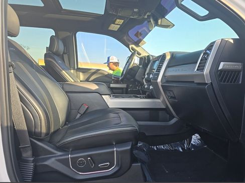 Used 2017 Ford F350 Platinum w/ Platinum Ultimate Package AWD/4WD image 10