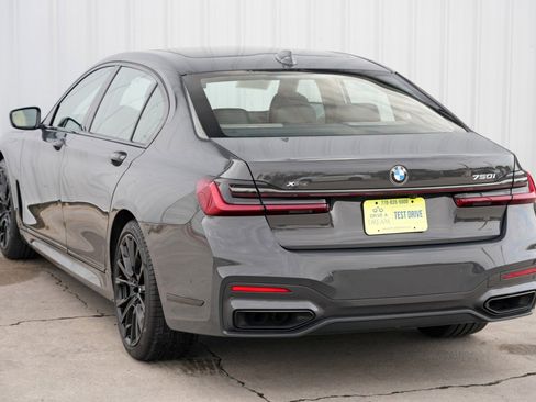 Used 2022 BMW 750i xDrive w/ Executive Package image 56