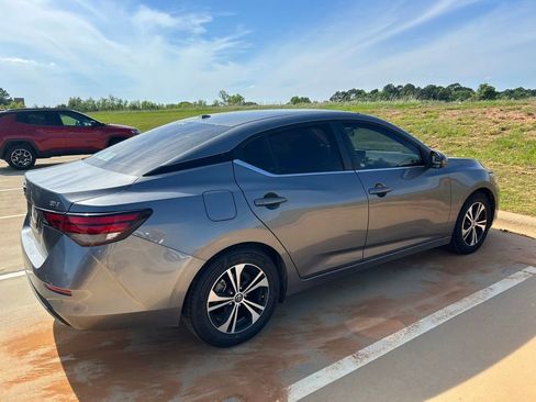 Used 2023 Nissan Sentra SV FWD image 5