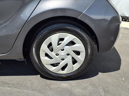 Used 2016 Toyota Prius C Two FWD image 4
