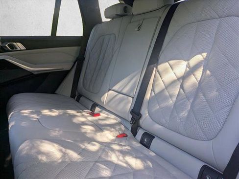 Used 2026 BMW X5 xDrive40i w/ Climate Comfort Package image 17