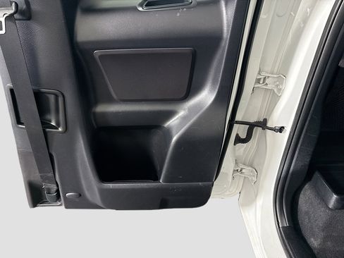 Used 2020 Toyota Tacoma SR image 27