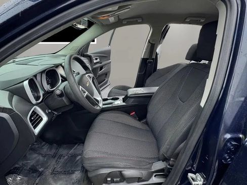 Used 2017 Chevrolet Equinox LT AWD/4WD image 9