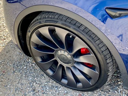 Used 2021 Tesla Model Y Performance image 19